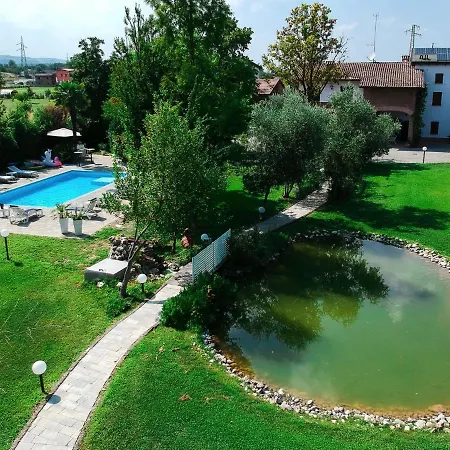 Ca' Ross 4* Формиджине